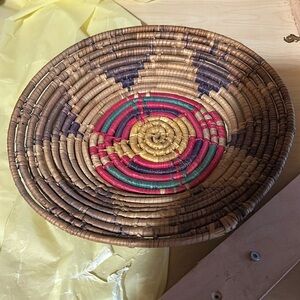 Wicker wall basket